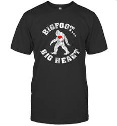 Bigfoot Heart Valentine's Day Lover Art Graphics Great Gift Men's T-Shirt